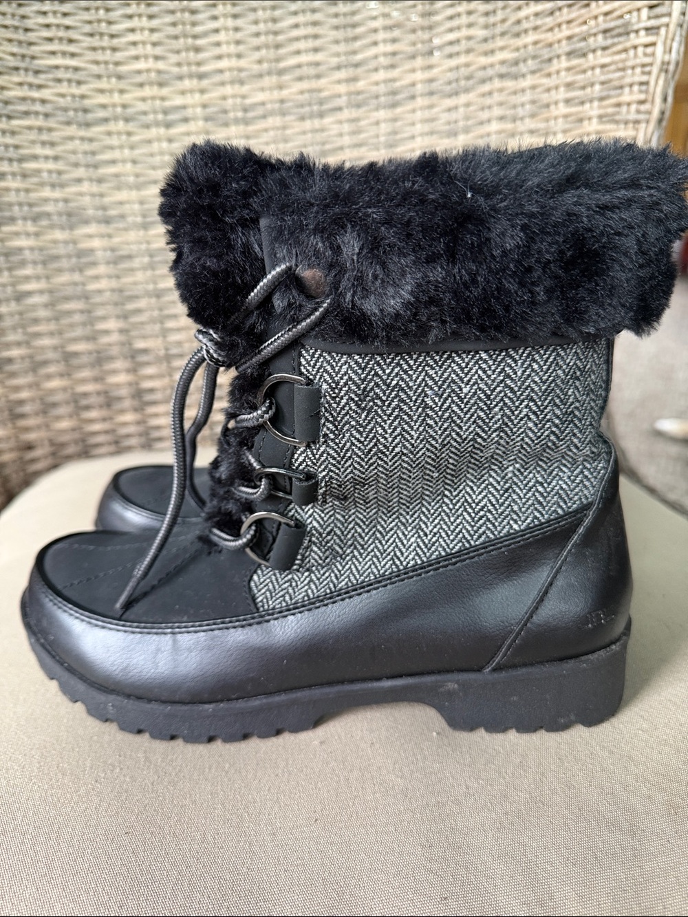 JBU by Jambu Northgate waterproof Black Faux-Fur Trim  Lace-Up Winter Boots